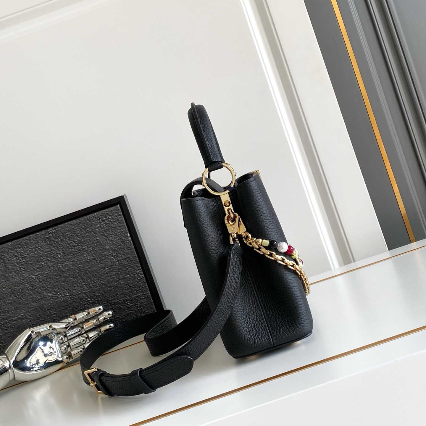 Louis Vuitton Capucines BB M28455 - DesignerGu
