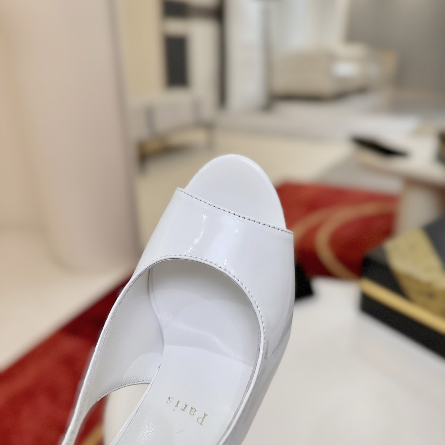 Christian Louboutin Sofia Z - DesignerGu