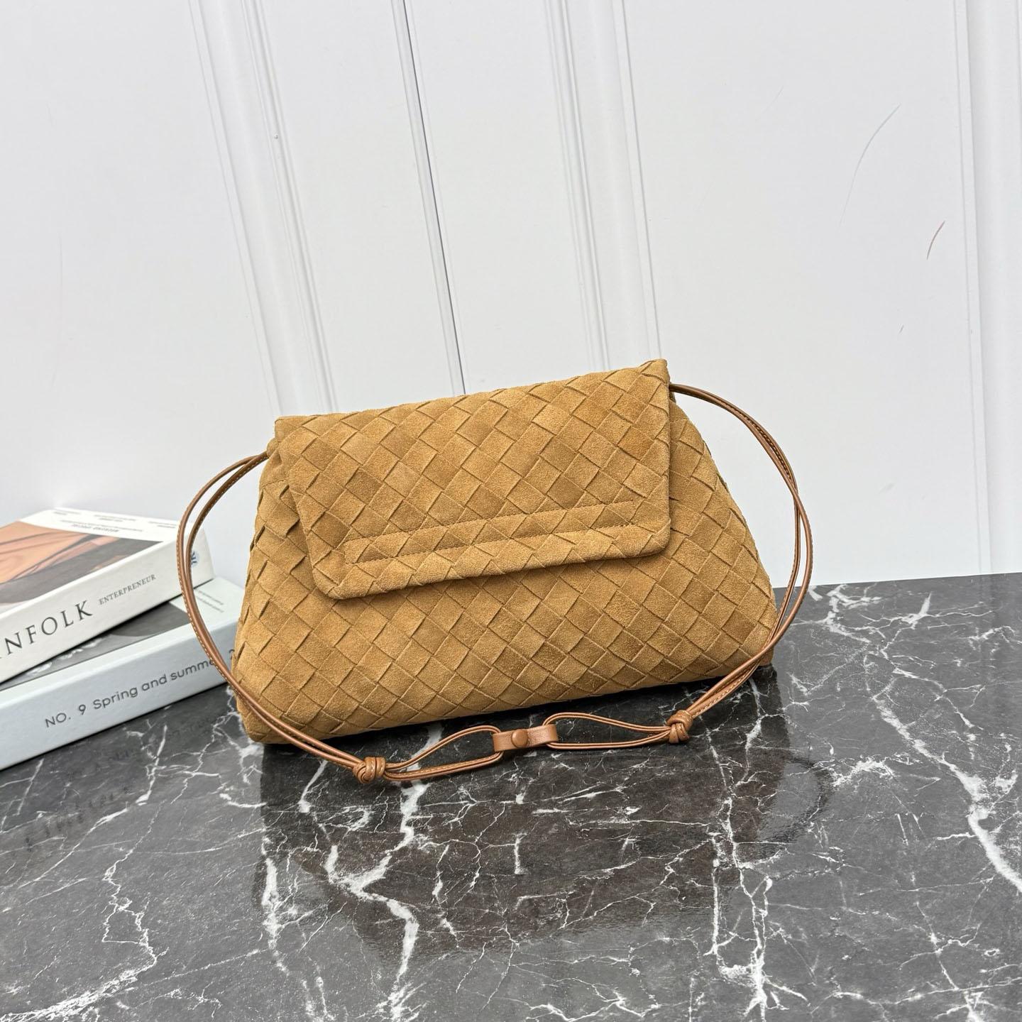 Bottega Veneta Giorno - DesignerGu