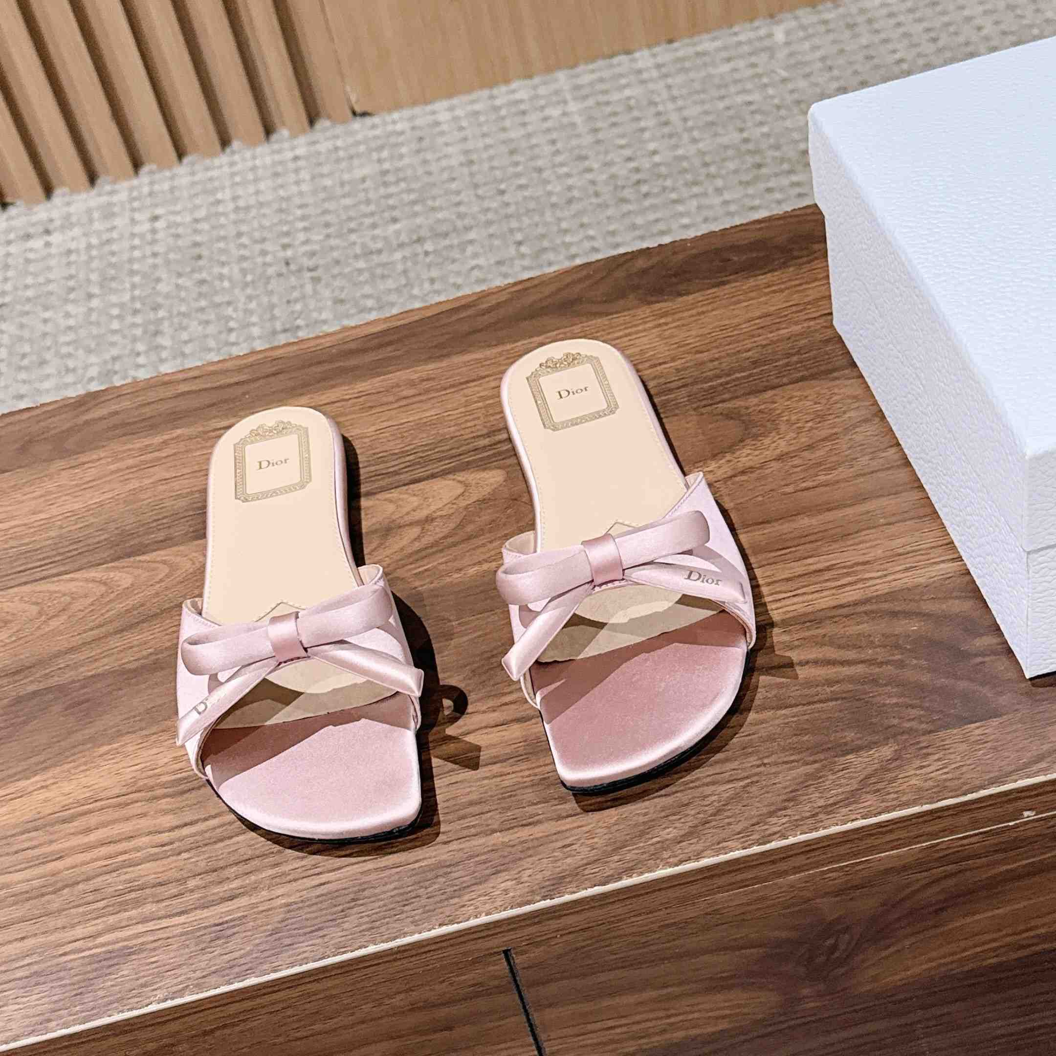 Dior Bow Slide - DesignerGu