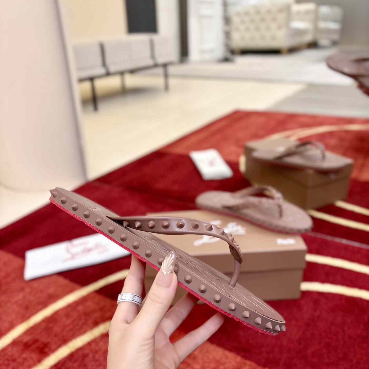 Christian Louboutin Super Loubi Flip Flops - DesignerGu