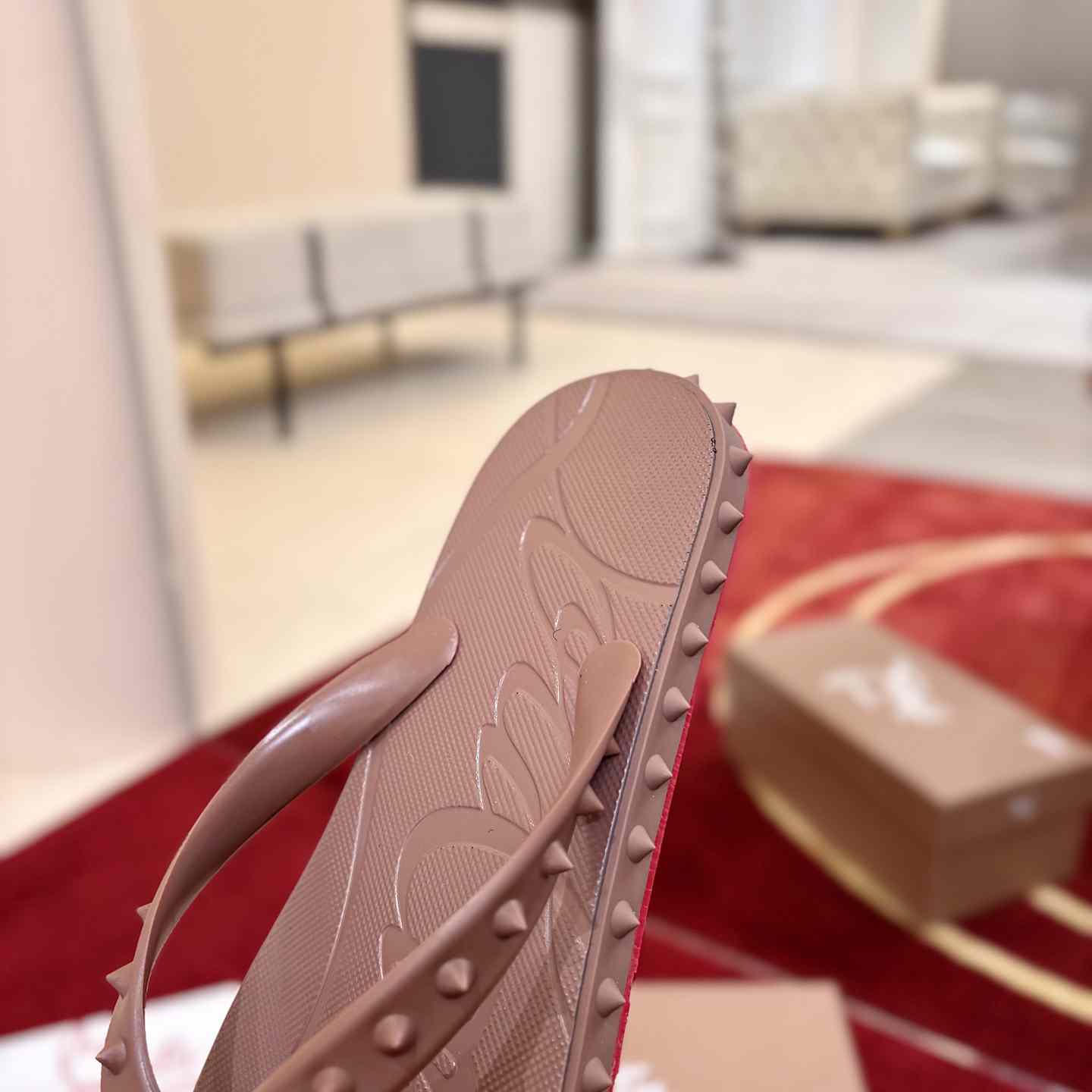 Christian Louboutin Super Loubi Flip Flops - DesignerGu