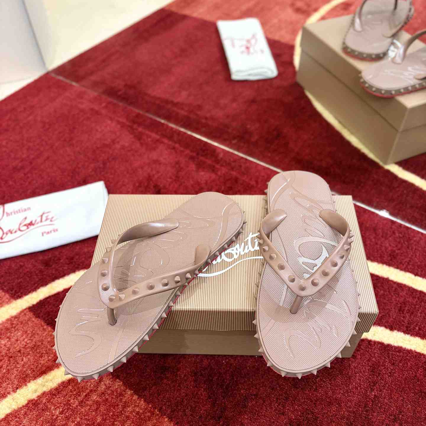 Christian Louboutin Super Loubi Flip Flops - DesignerGu