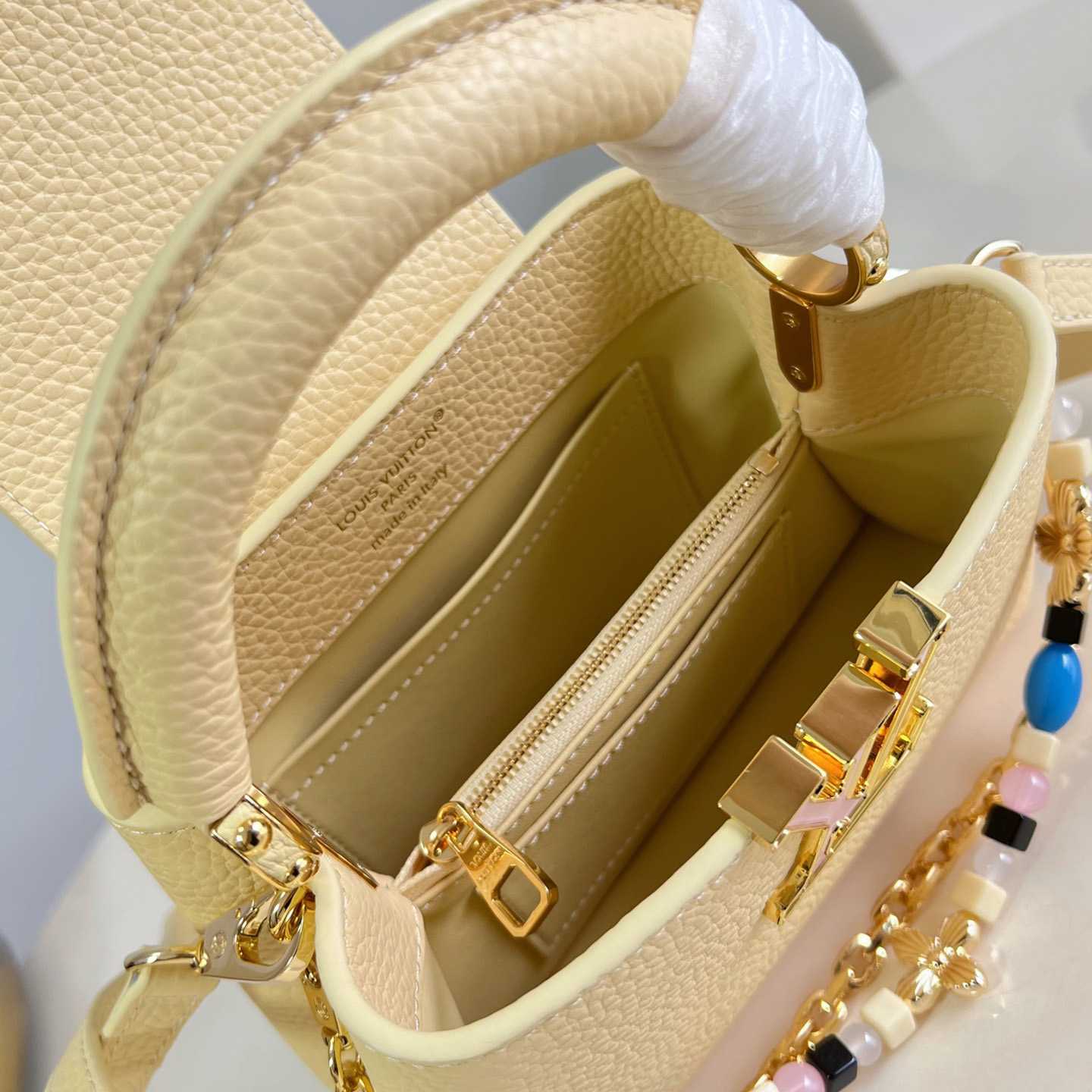 Louis Vuitton Capucines Mini M28716 - DesignerGu