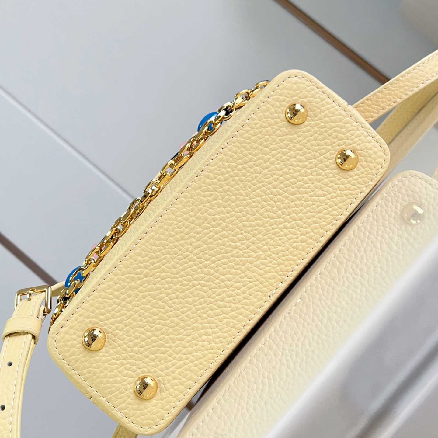 Louis Vuitton Capucines Mini M28716 - DesignerGu