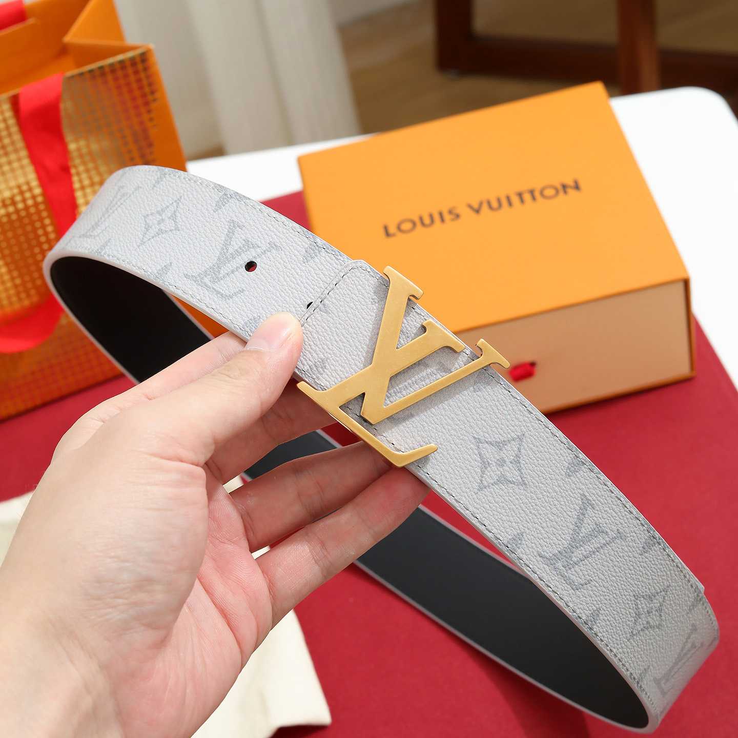 Louis Vuitton LV Initiales Monogram 40mm Reversible Belt - DesignerGu