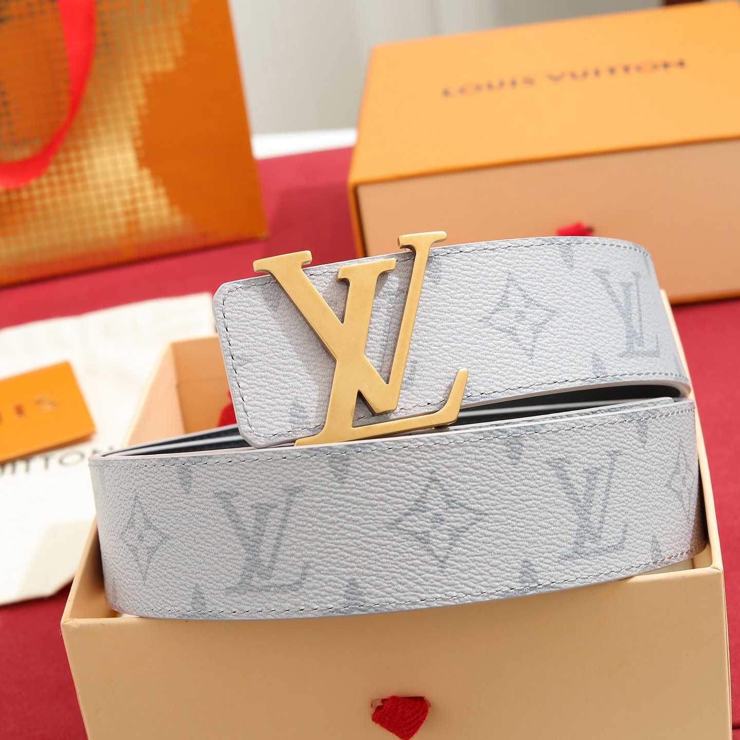 Louis Vuitton LV Initiales Monogram 40mm Reversible Belt - DesignerGu
