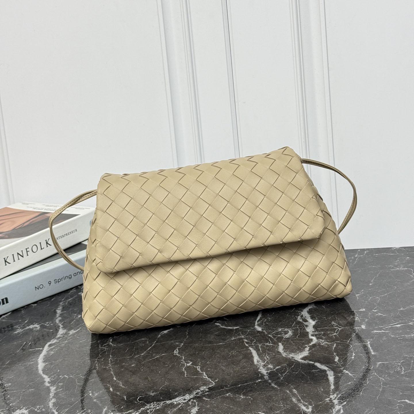 Bottega Veneta Giorno - DesignerGu