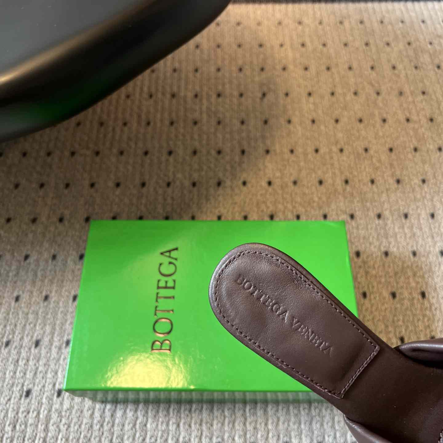 Bottega Veneta Cherry Mule - DesignerGu