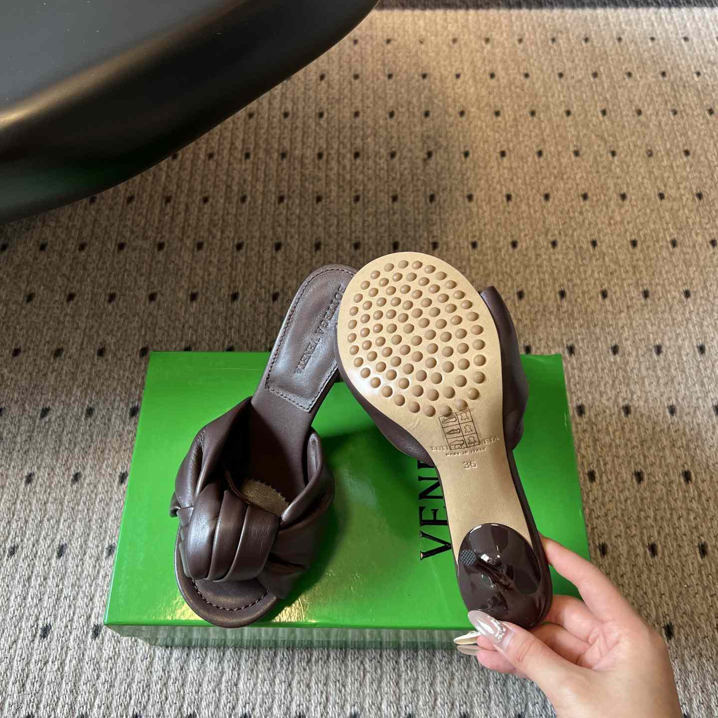 Bottega Veneta Cherry Mule - DesignerGu
