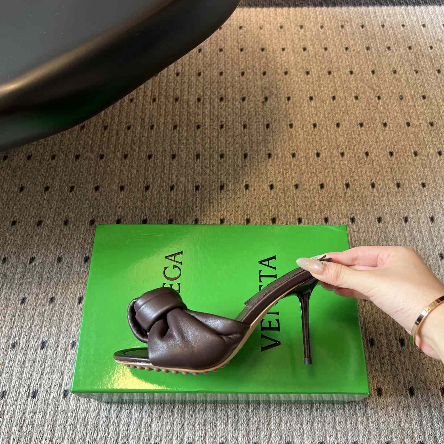 Bottega Veneta Cherry Mule - DesignerGu