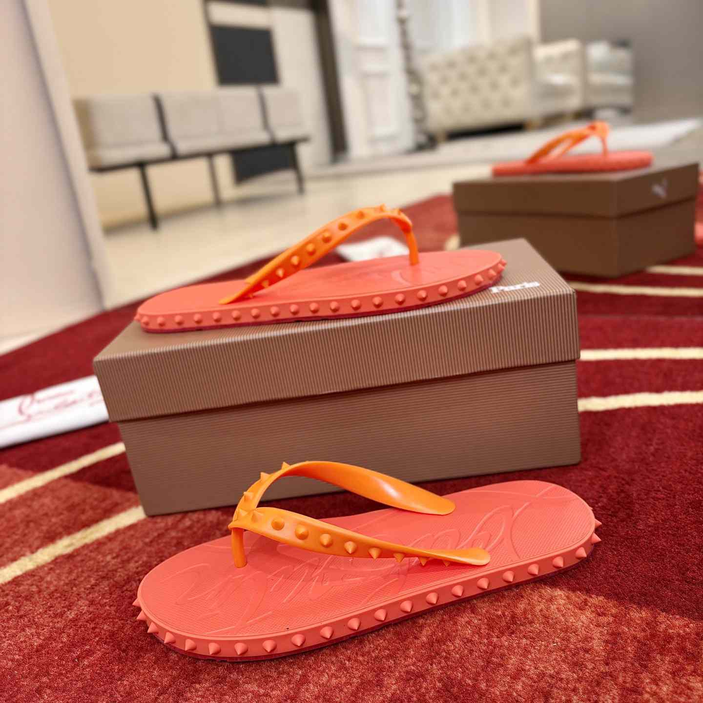 Christian Louboutin Super Loubi Flip Flops - DesignerGu