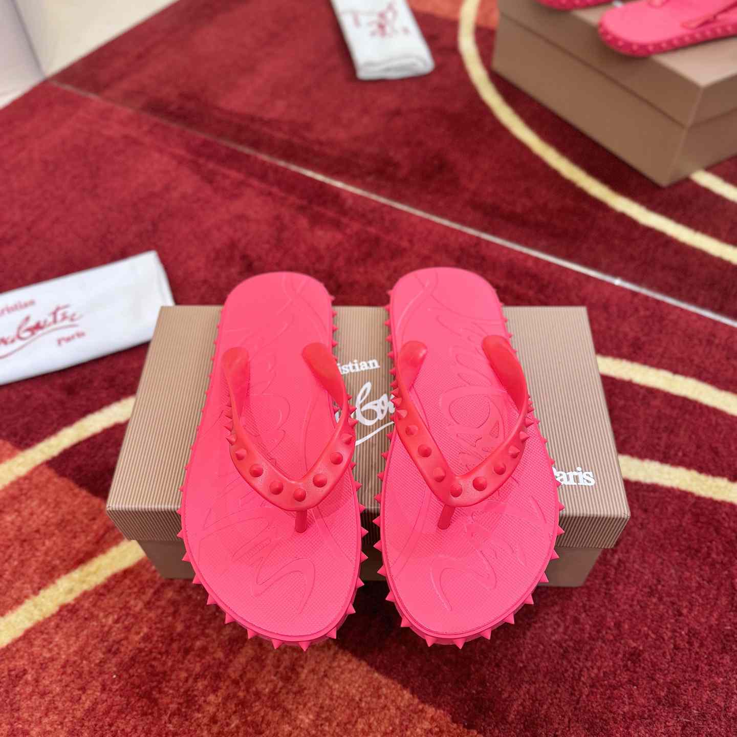 Christian Louboutin Super Loubi Flip Flops - DesignerGu