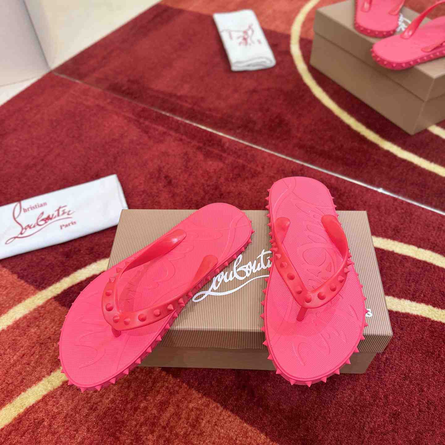 Christian Louboutin Super Loubi Flip Flops - DesignerGu