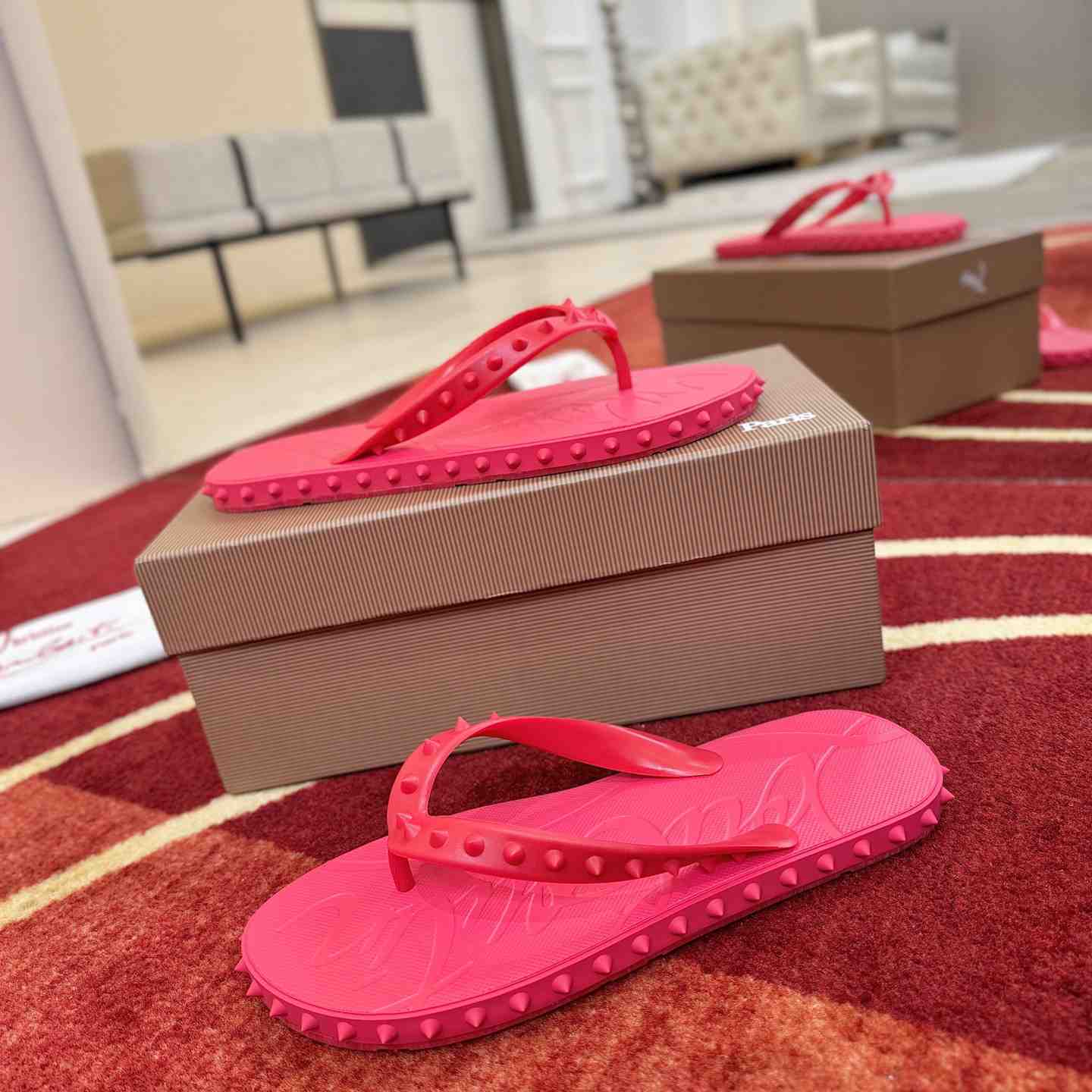 Christian Louboutin Super Loubi Flip Flops - DesignerGu