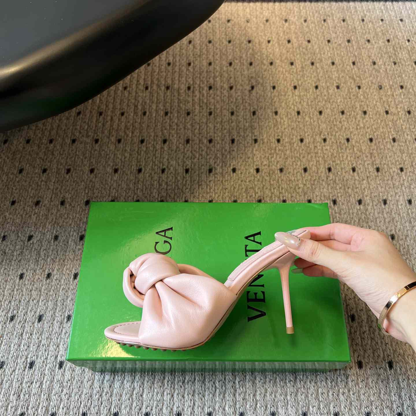 Bottega Veneta Cherry Mule - DesignerGu