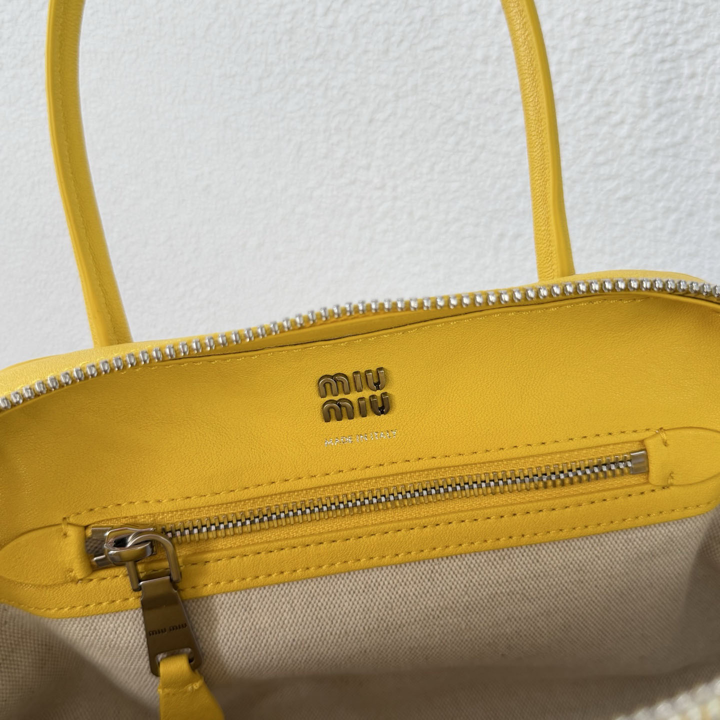 Miu Miu Vivant Nappa Leather Bag - DesignerGu