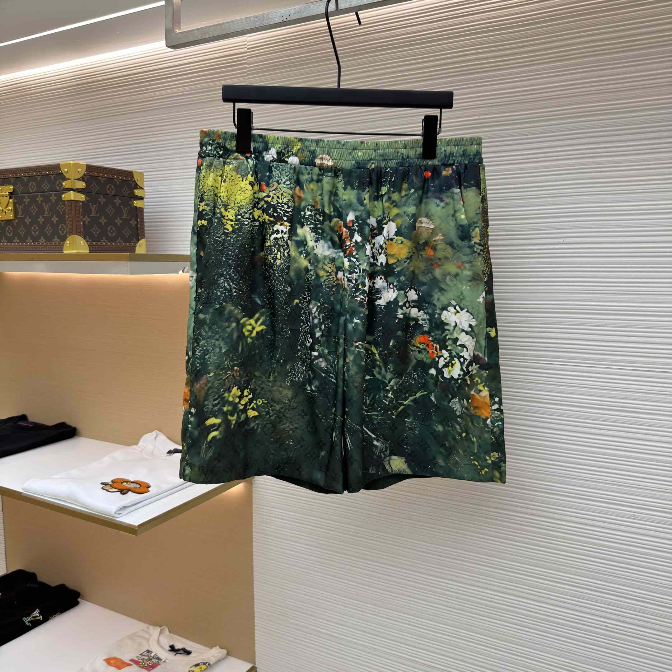 Louis Vuitton Monogram Silk Shorts 1AKOM3 - DesignerGu