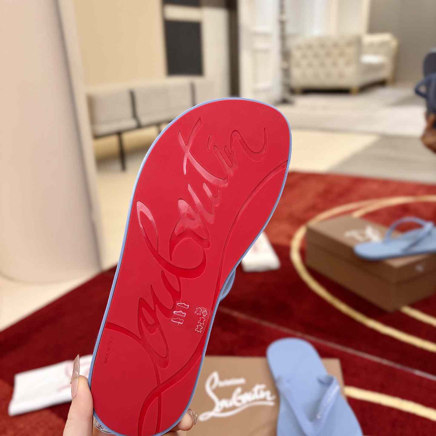 Christian Louboutin Logo Embossed Rubber Flip Flop - DesignerGu