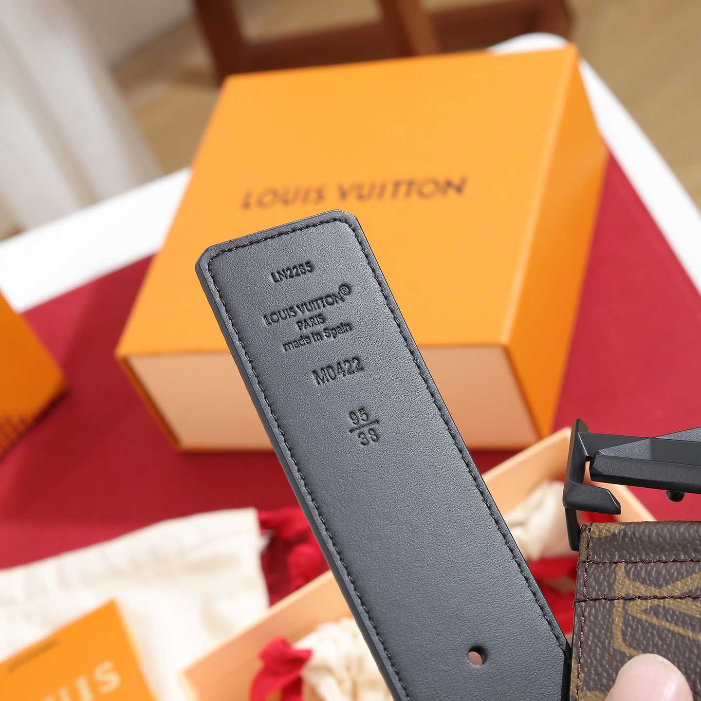 Louis Vuitton LV Pyramide 40mm Belt - DesignerGu