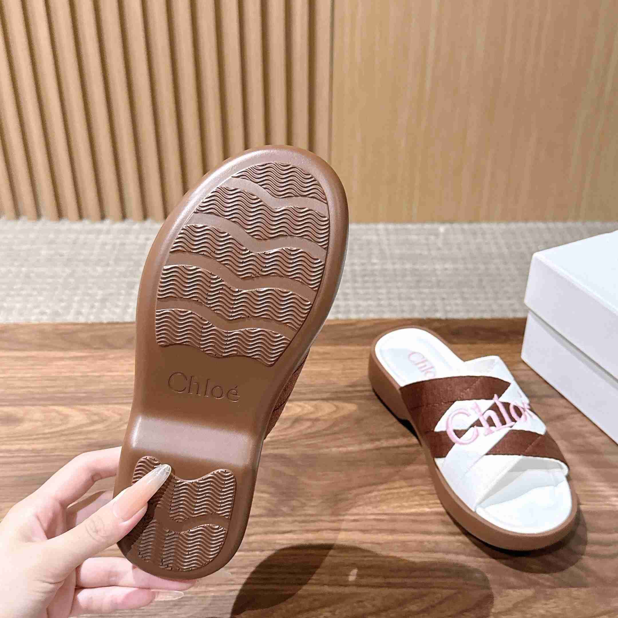 Chloe Poolette Sandals - DesignerGu