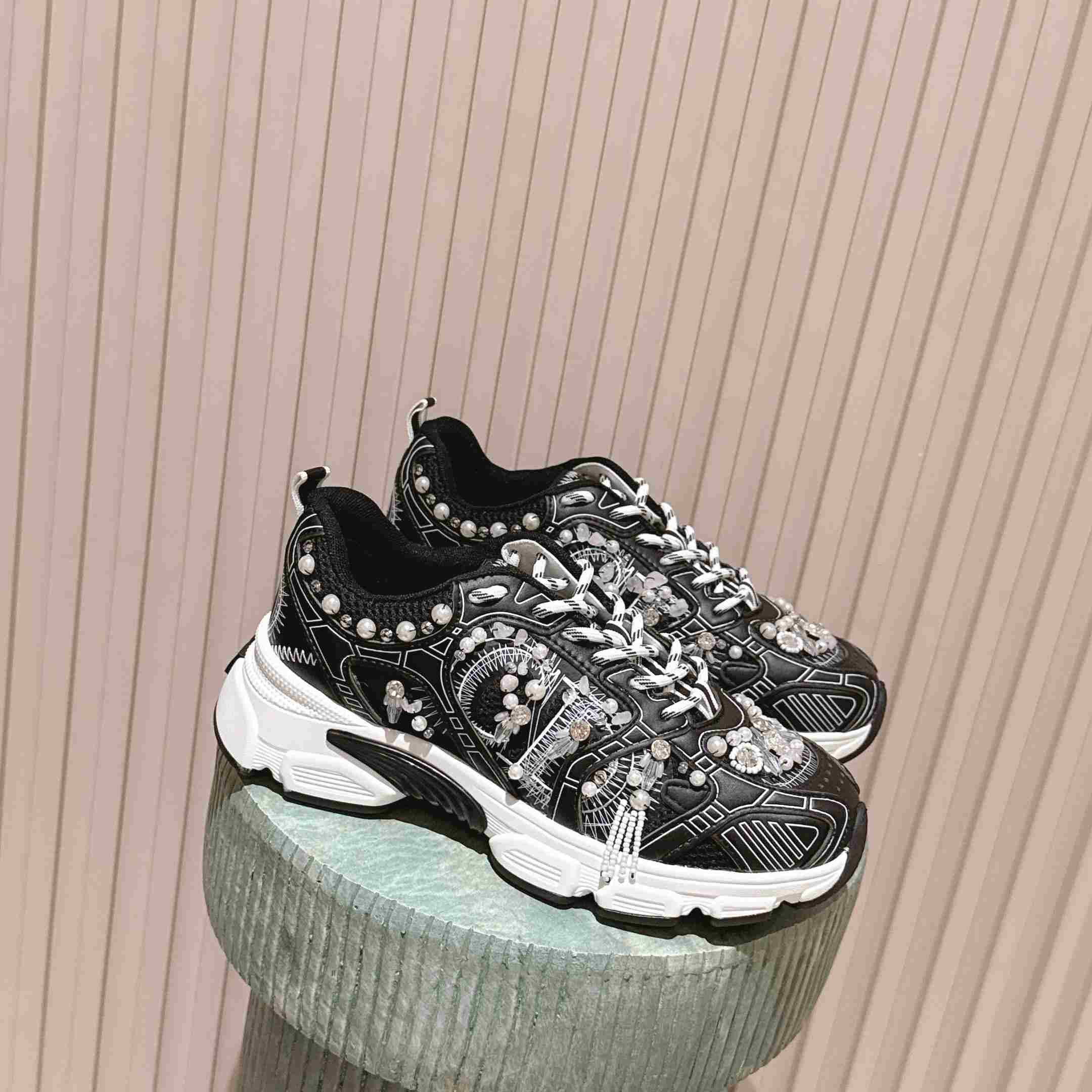 Dior Chrono Sneaker - DesignerGu