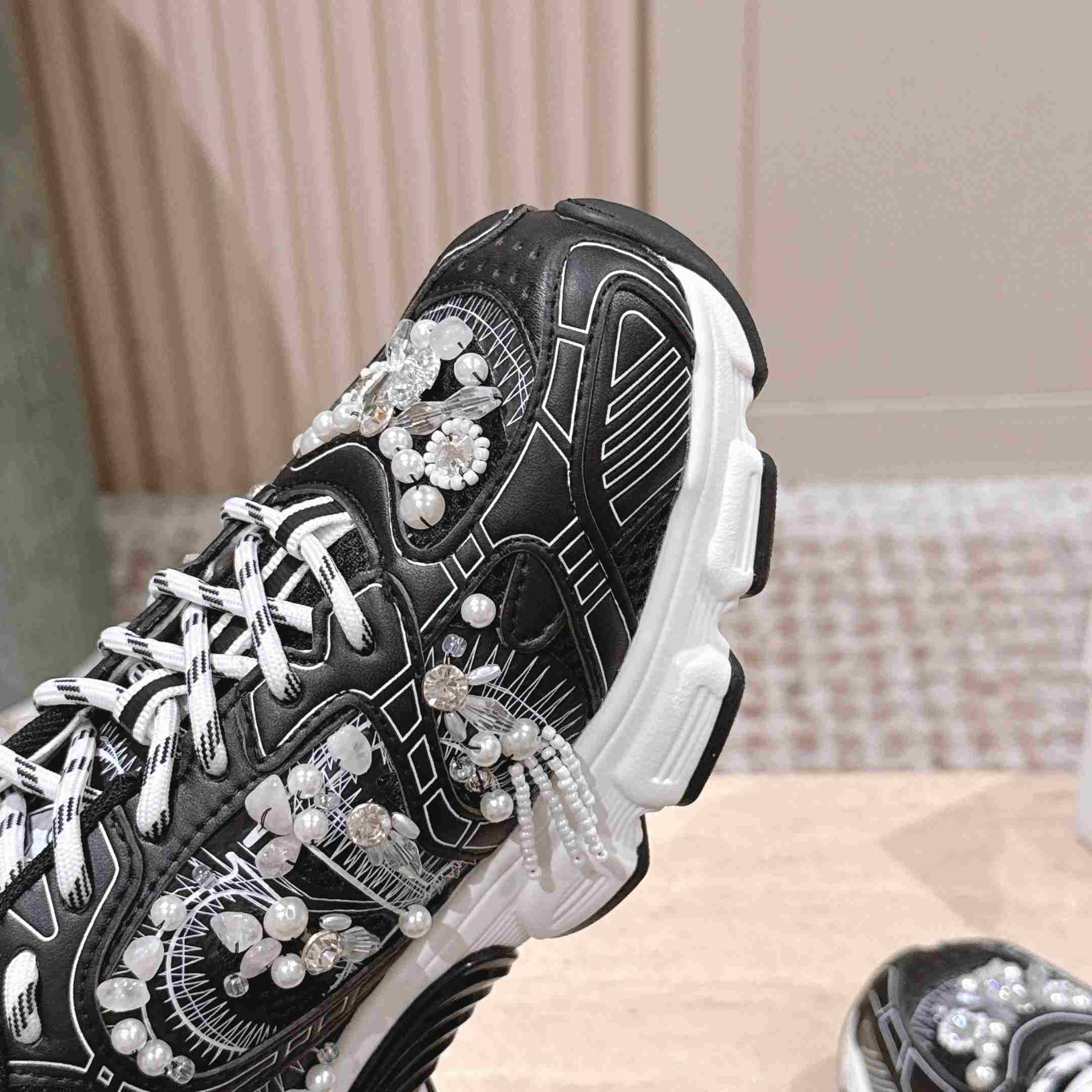 Dior Chrono Sneaker - DesignerGu