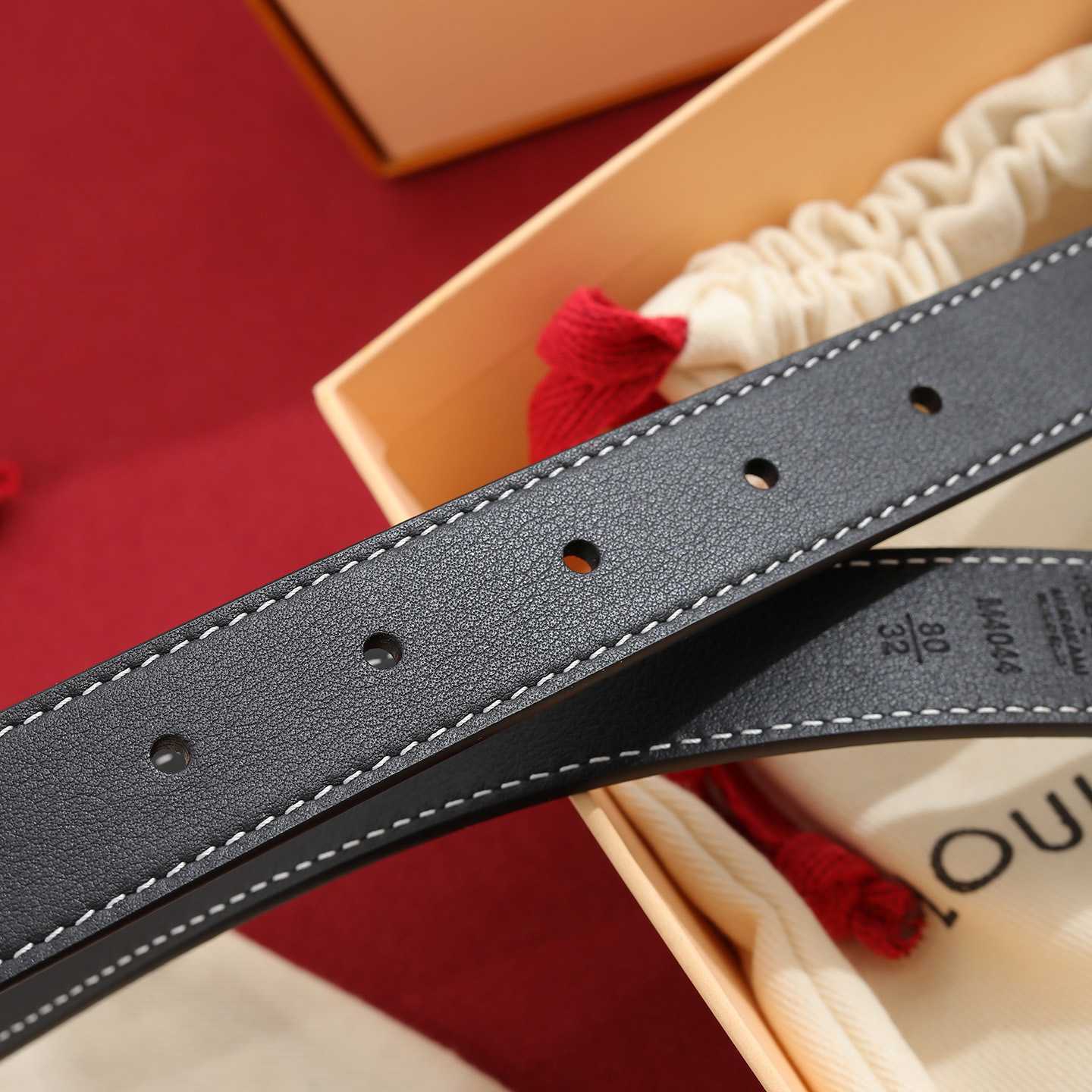 Louis Vuitton LV Dust 25mm Belt - DesignerGu