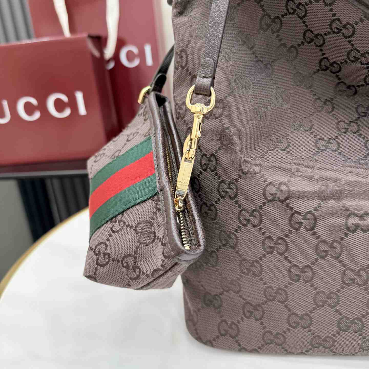 Gucci Large Shoulder Bag With Web A008NS - DesignerGu