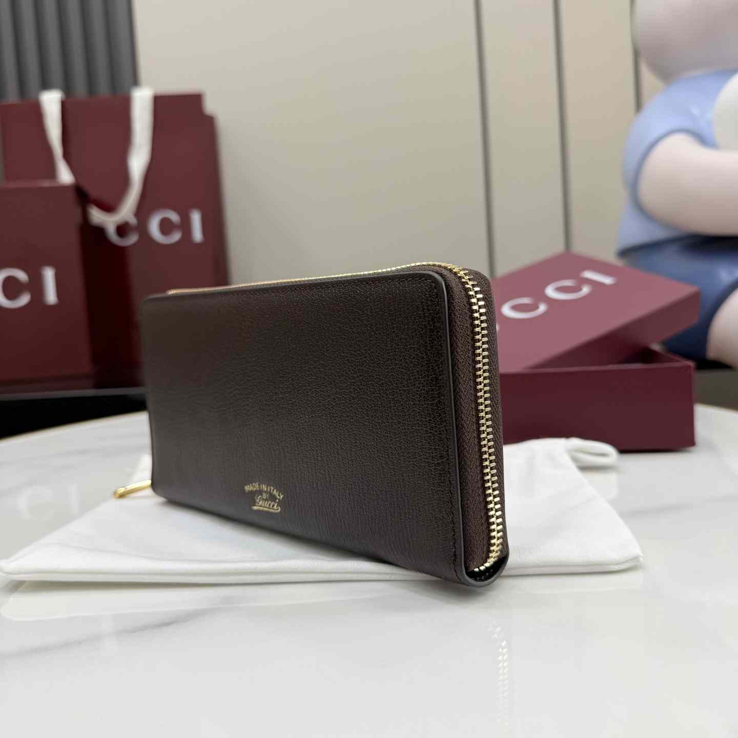Gucci Lira Zip Around Wallet 867318 - DesignerGu