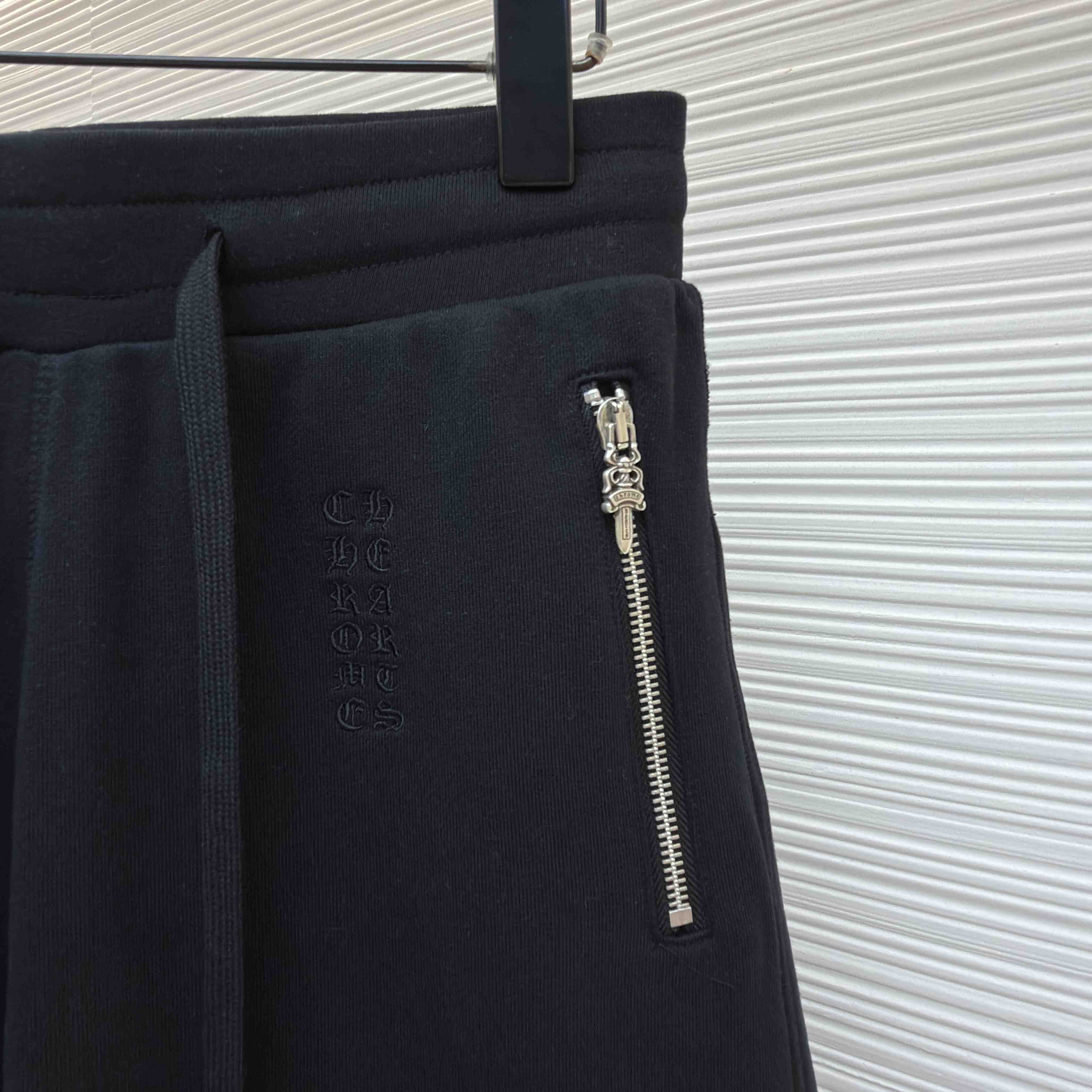 Chrome Hearts Dagger Sweat Shorts - DesignerGu