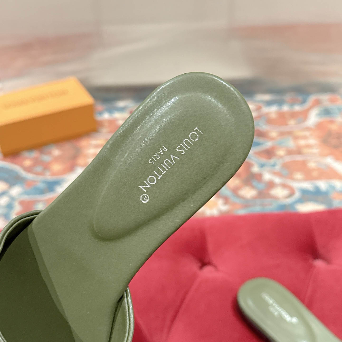 Louis Vuitton LV Mare Flat Mule - DesignerGu