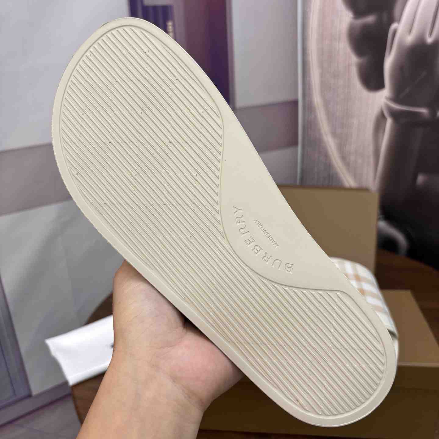 Burberry Check Slides - DesignerGu