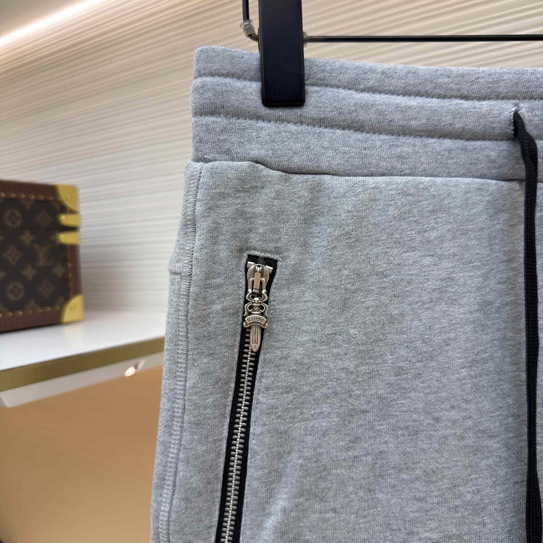 Chrome Hearts Dagger Sweat Shorts - DesignerGu