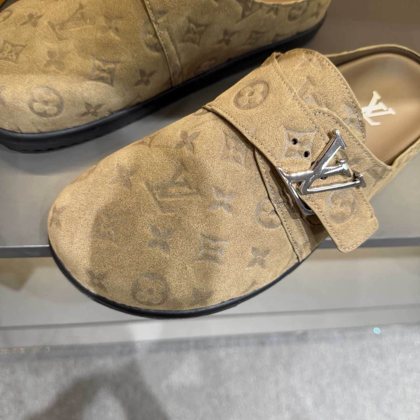 Louis Vuitton LV Easy Mule   - DesignerGu