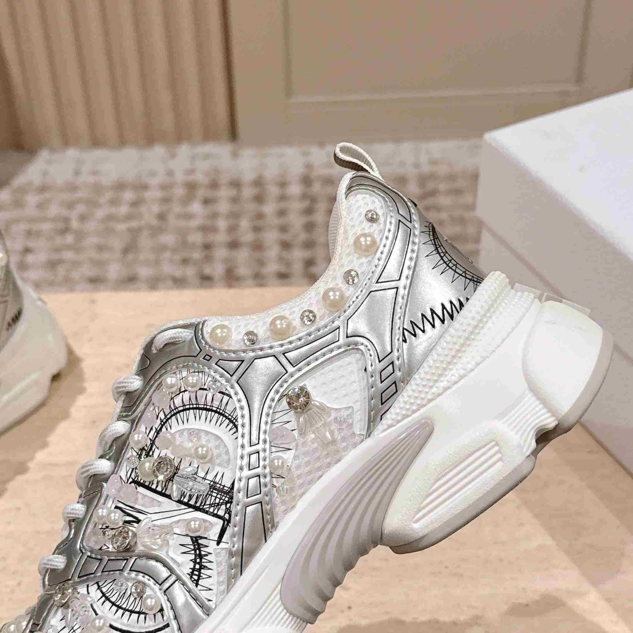 Dior Chrono Sneaker - DesignerGu