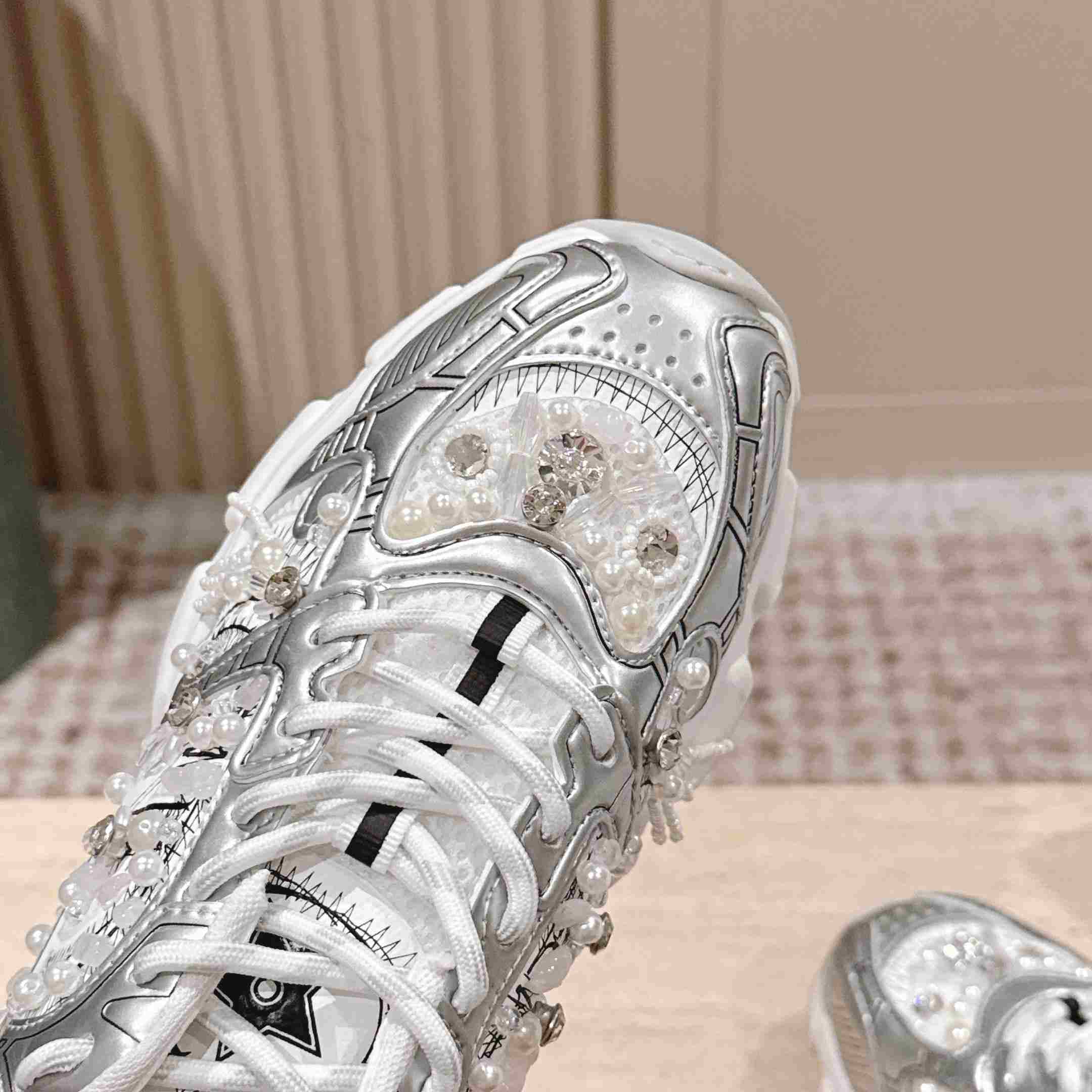 Dior Chrono Sneaker - DesignerGu
