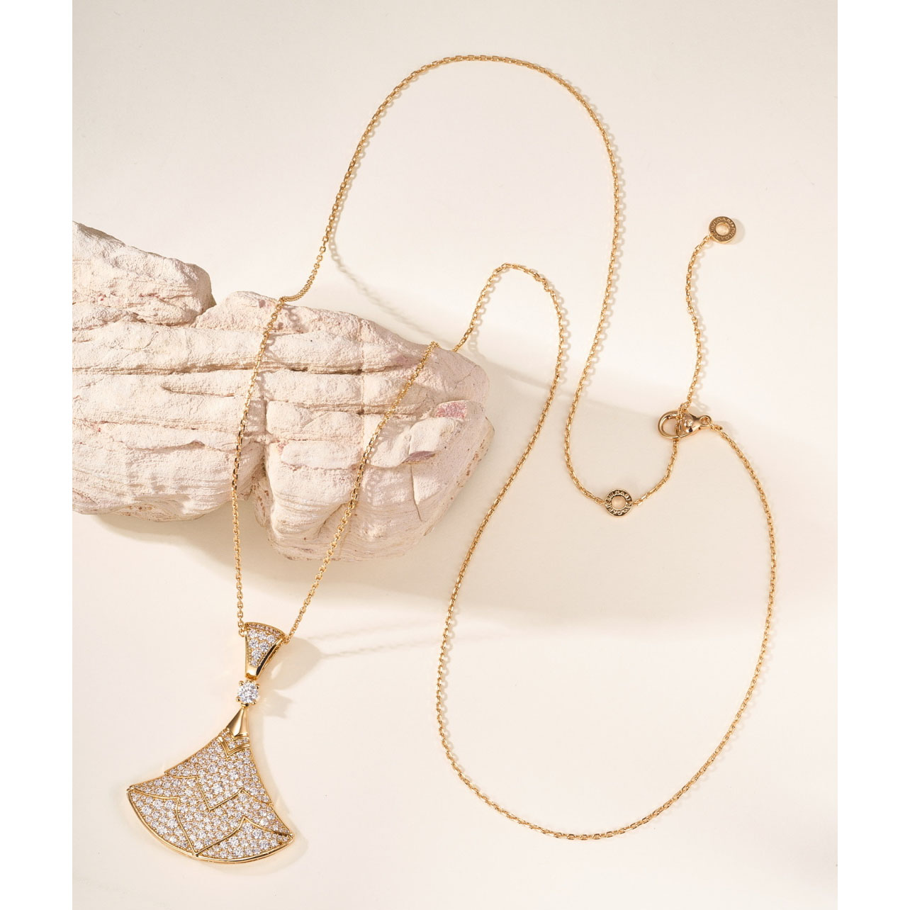 Bvlgari DIVAS’ DREAM Necklace - DesignerGu