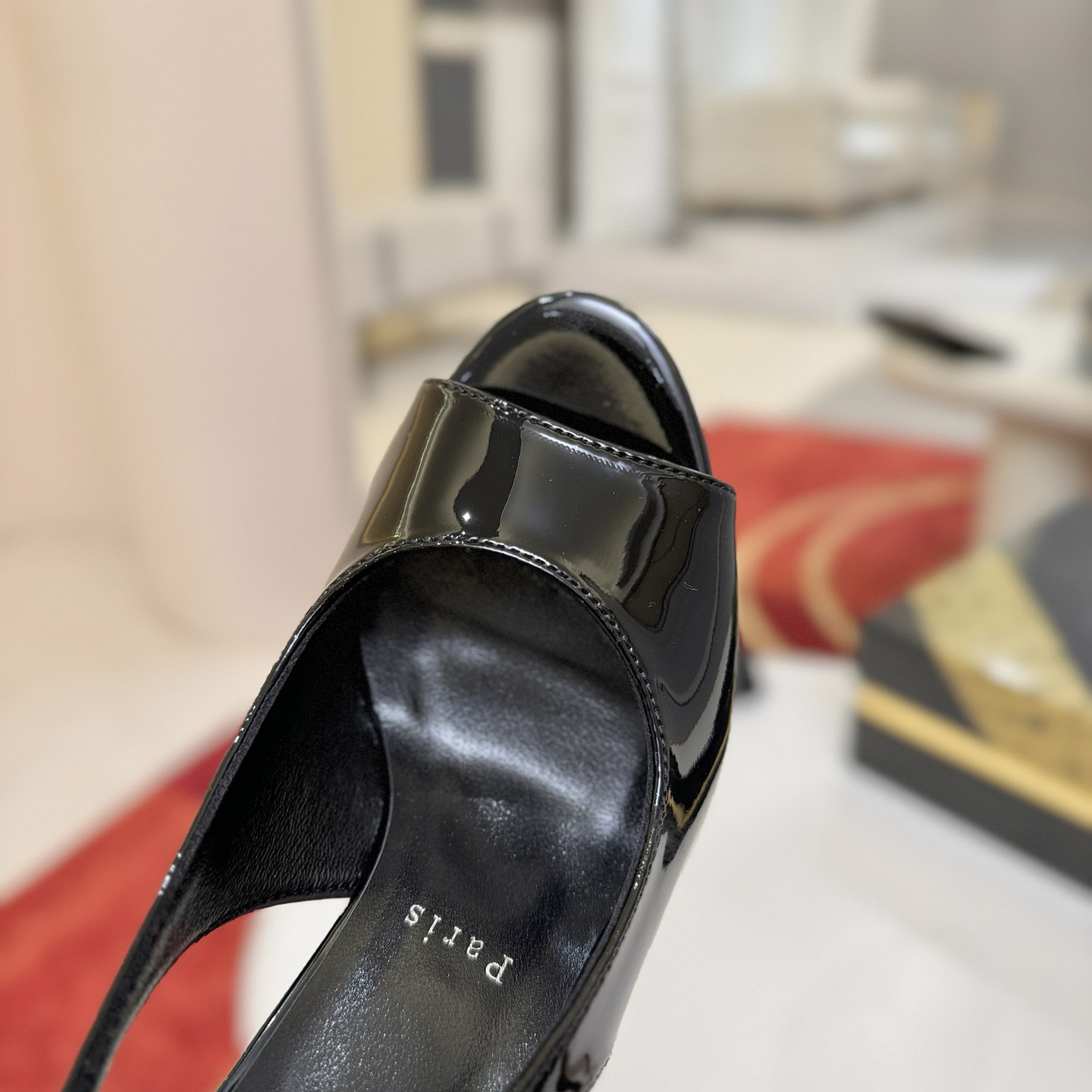 Christian Louboutin Sofia Z - DesignerGu