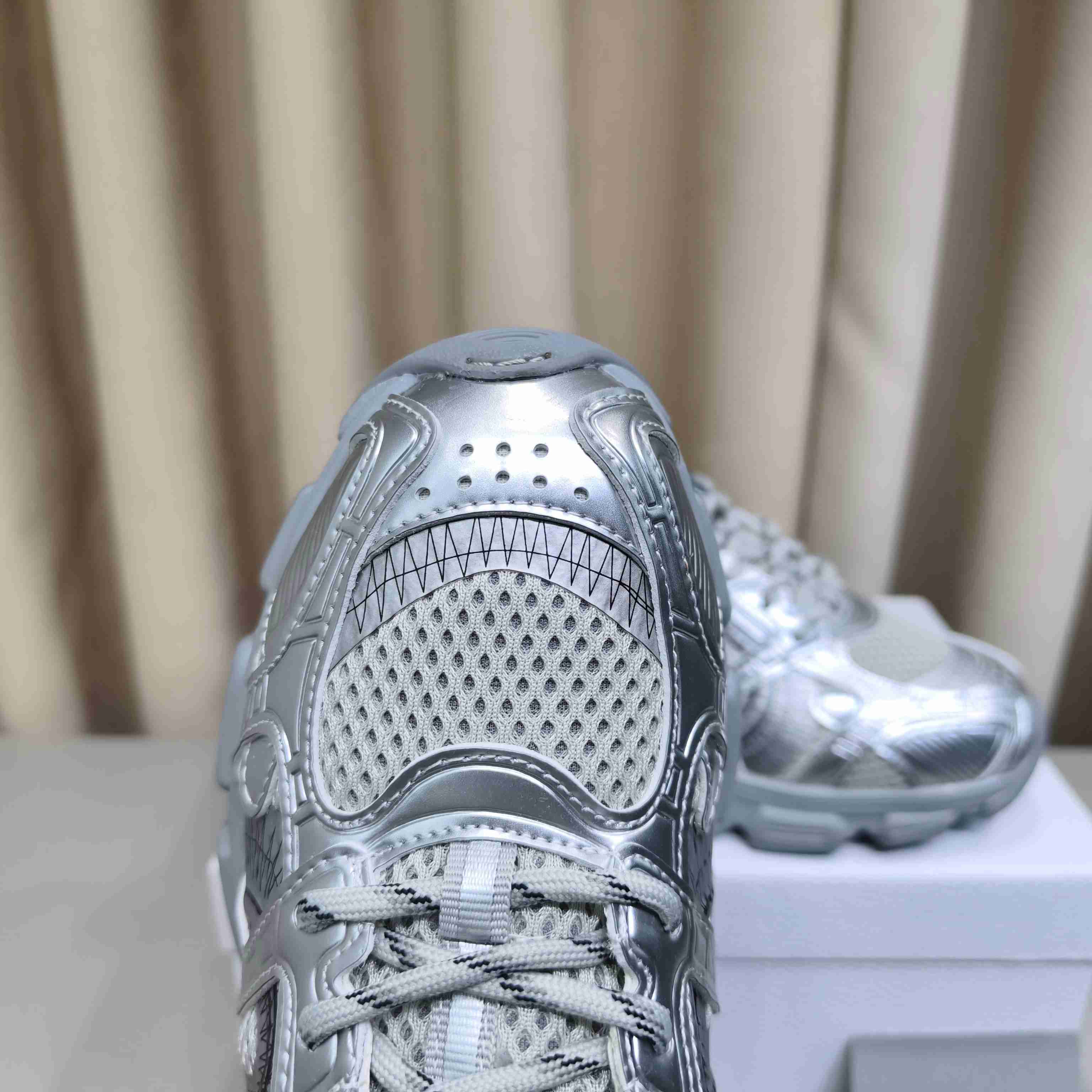 Dior Chrono Sneaker - DesignerGu
