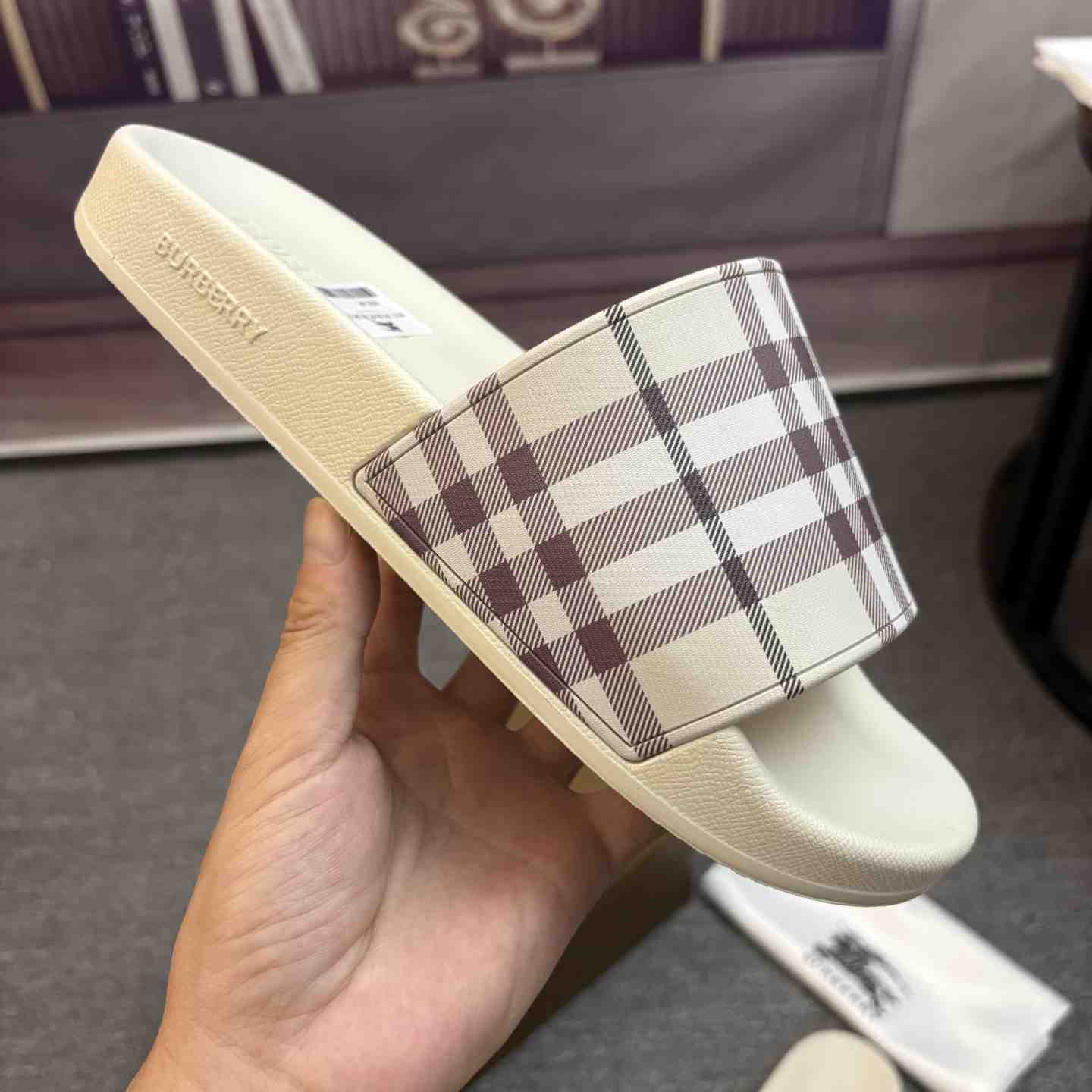 Burberry Check Slides - DesignerGu