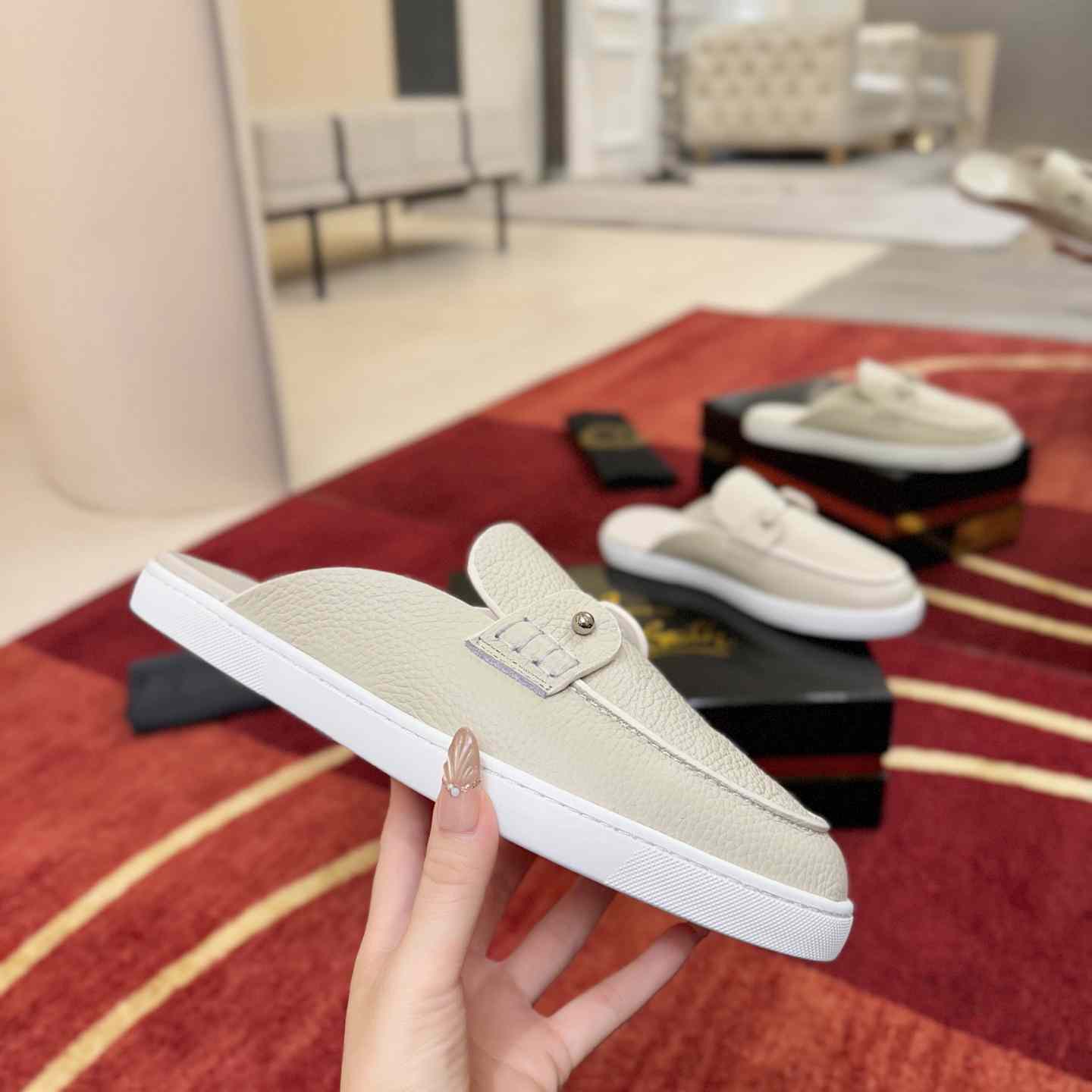 Christian Louboutin Chanme Donna Leather Boat Shoe Mules - DesignerGu
