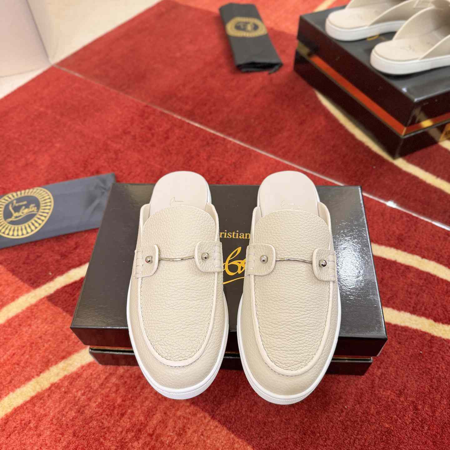 Christian Louboutin Chanme Donna Leather Boat Shoe Mules - DesignerGu