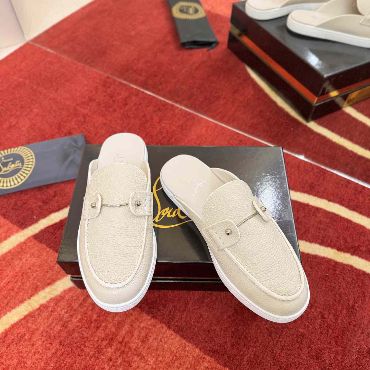 Christian Louboutin Chanme Donna Leather Boat Shoe Mules - DesignerGu