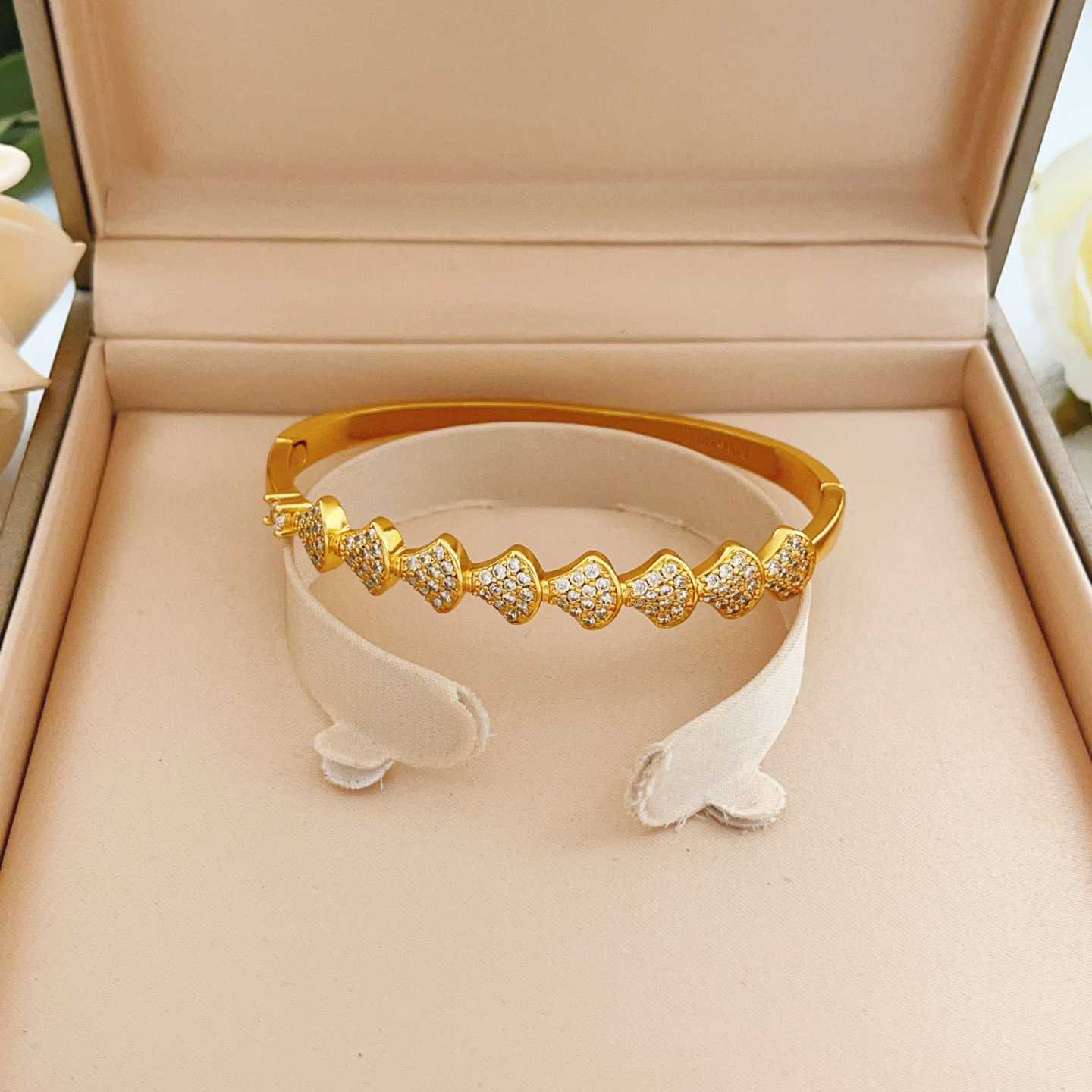 Bvlgari Bracelet - DesignerGu