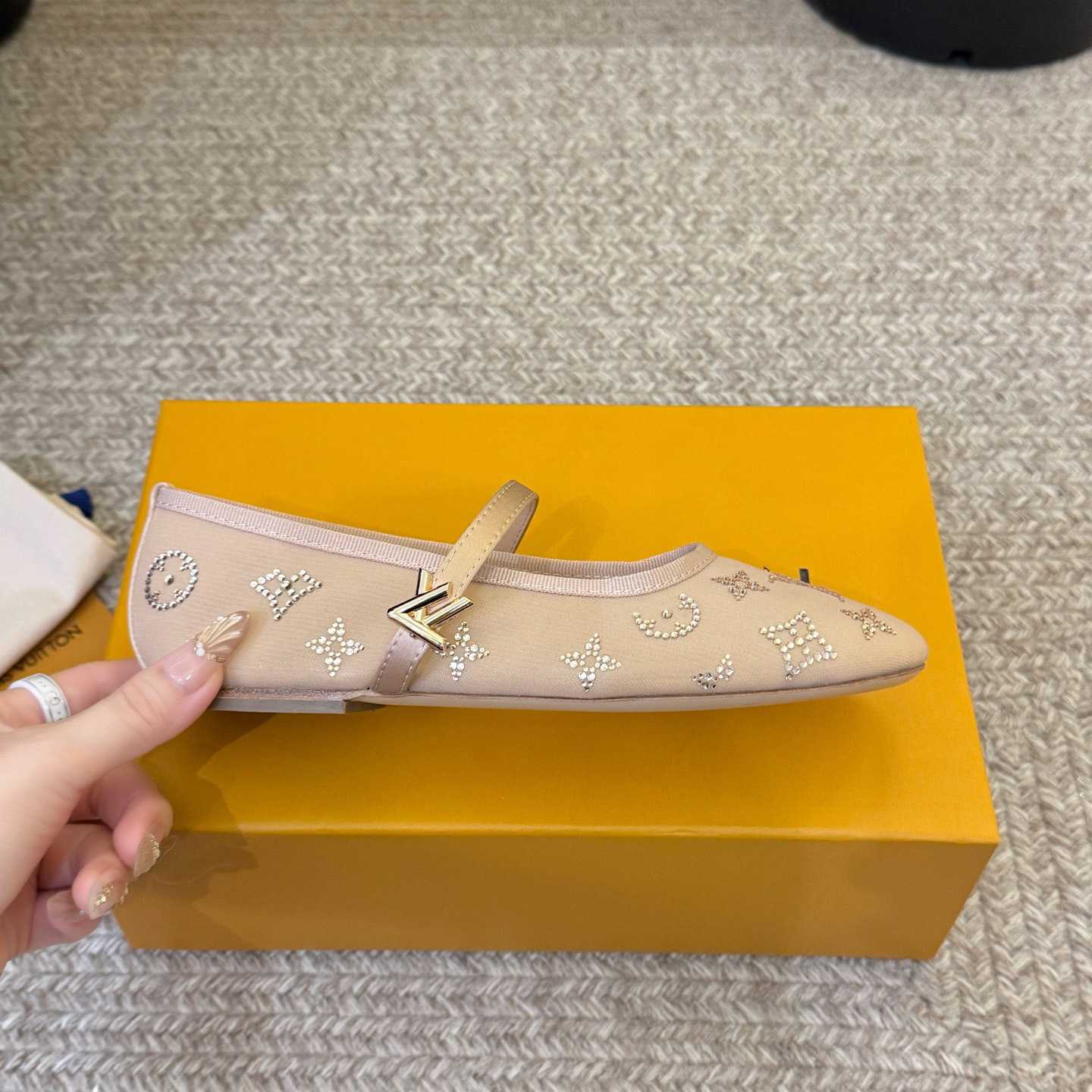 Louis Vuitton Romy Flat Ballerina - DesignerGu