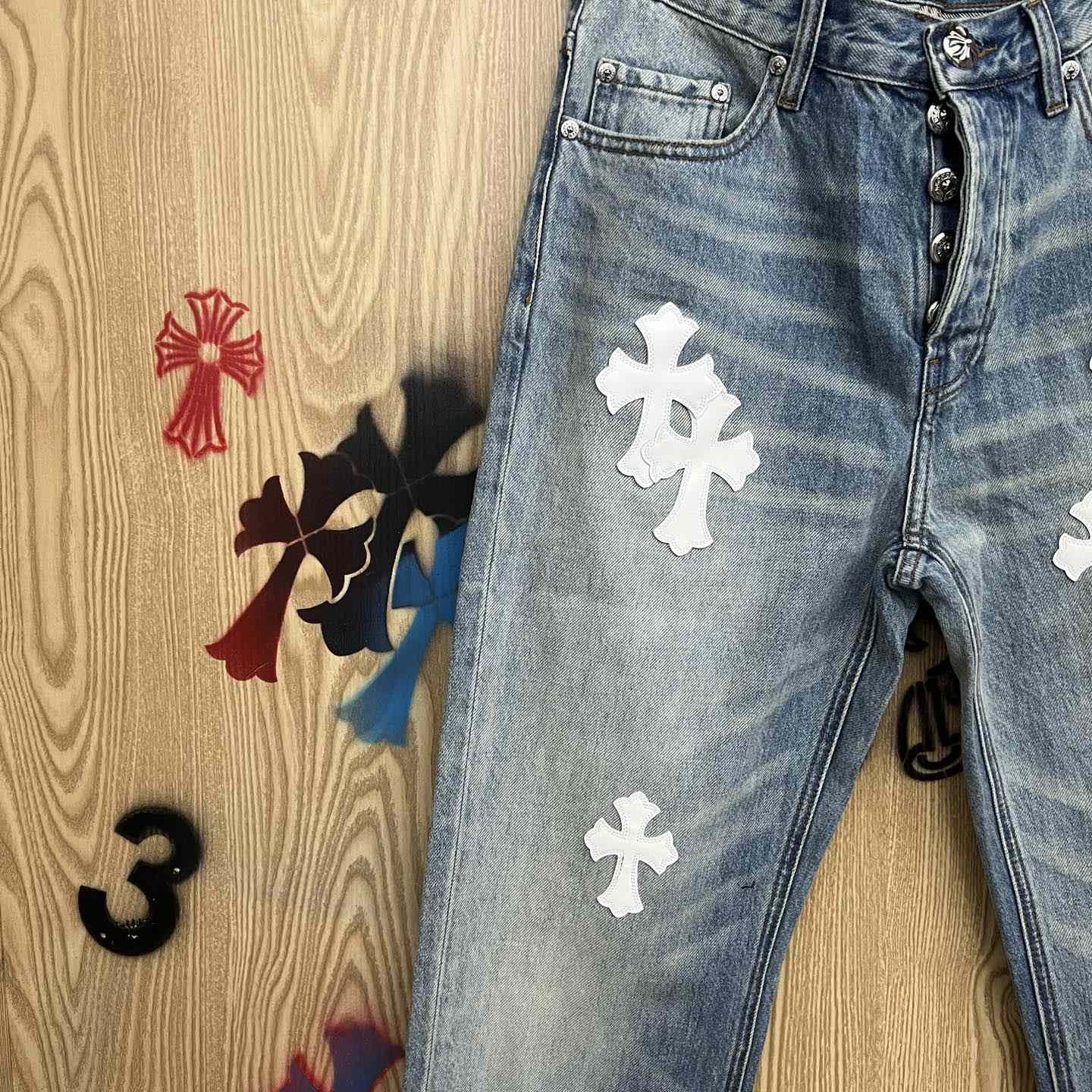Chrome Hearts  Jeans  - DesignerGu