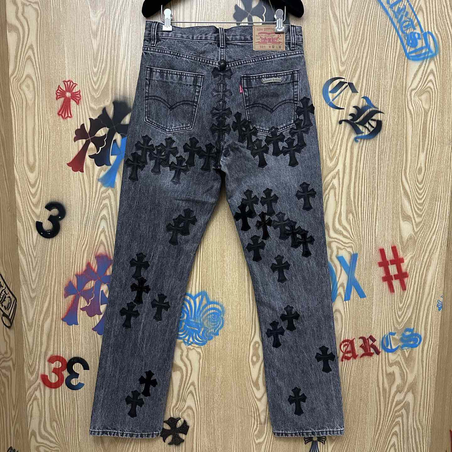 Chrome Hearts  Jeans  - DesignerGu