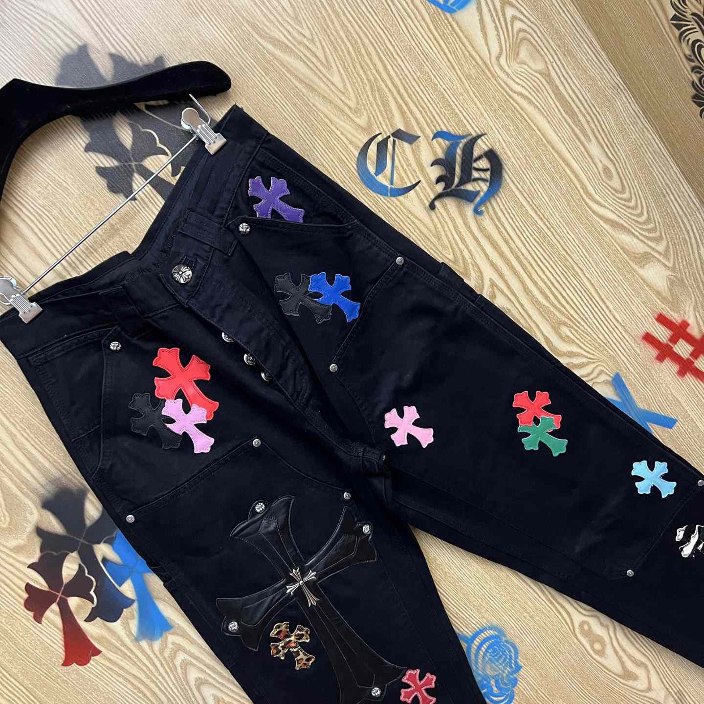 Chrome Hearts  Jeans  - DesignerGu