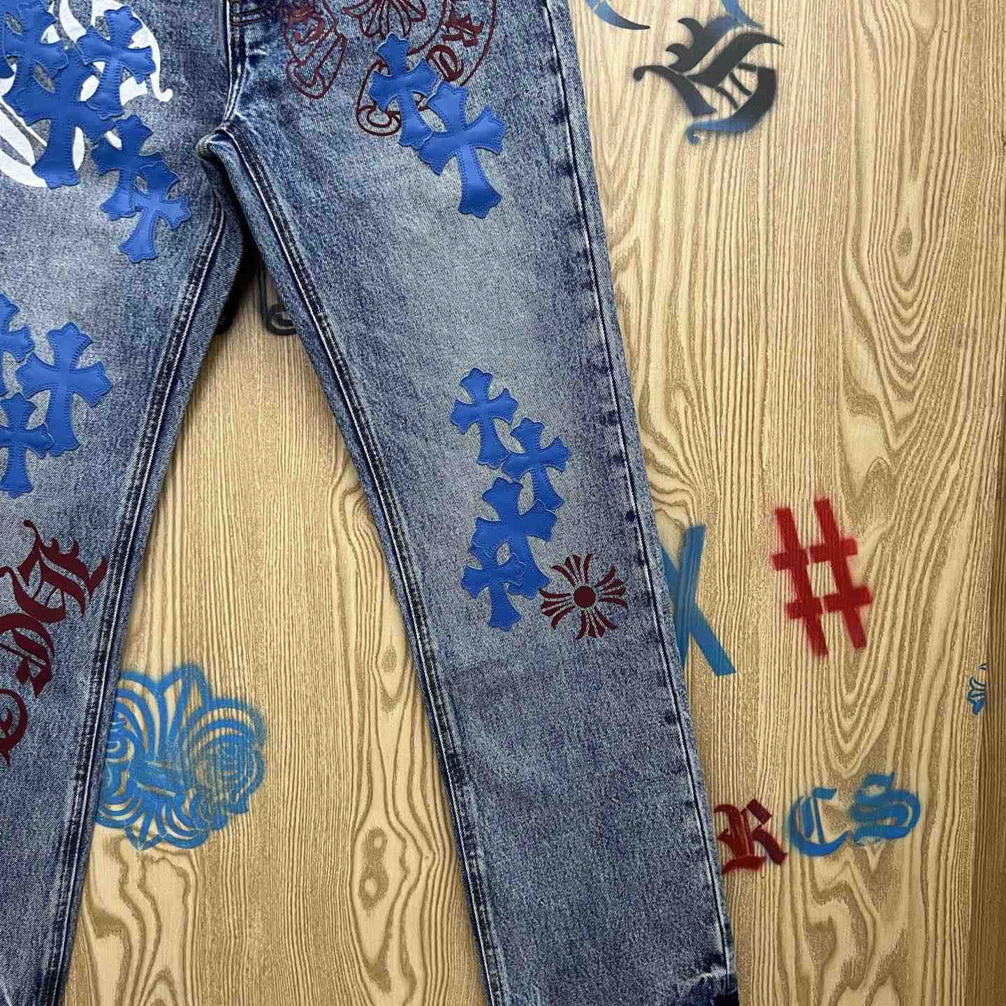 Chrome Hearts  Jeans  - DesignerGu